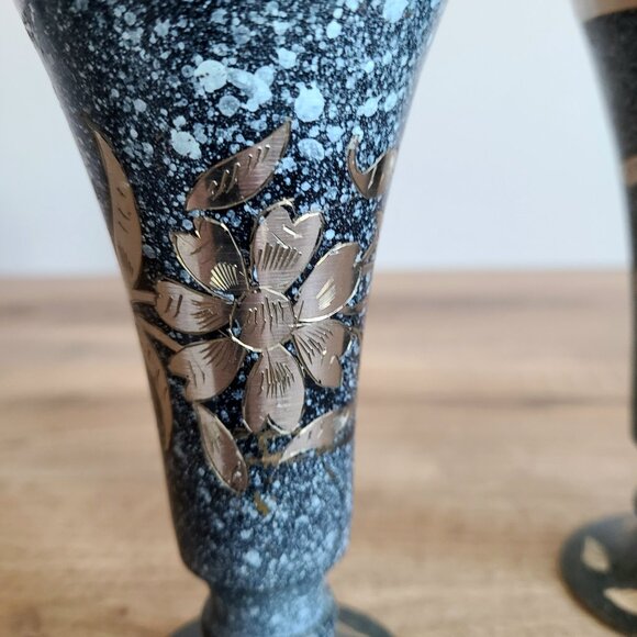 Set of 2 decorative etched/engraved metal flute vine goblets with floral design. - Picture 8 of 9